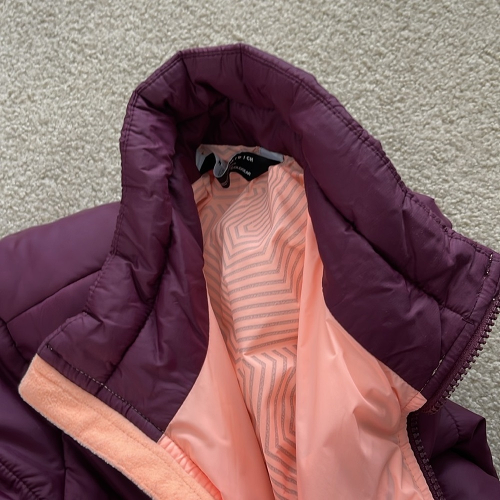 Under Armour | ladies cold gear jacket - Picture 11 of 11
